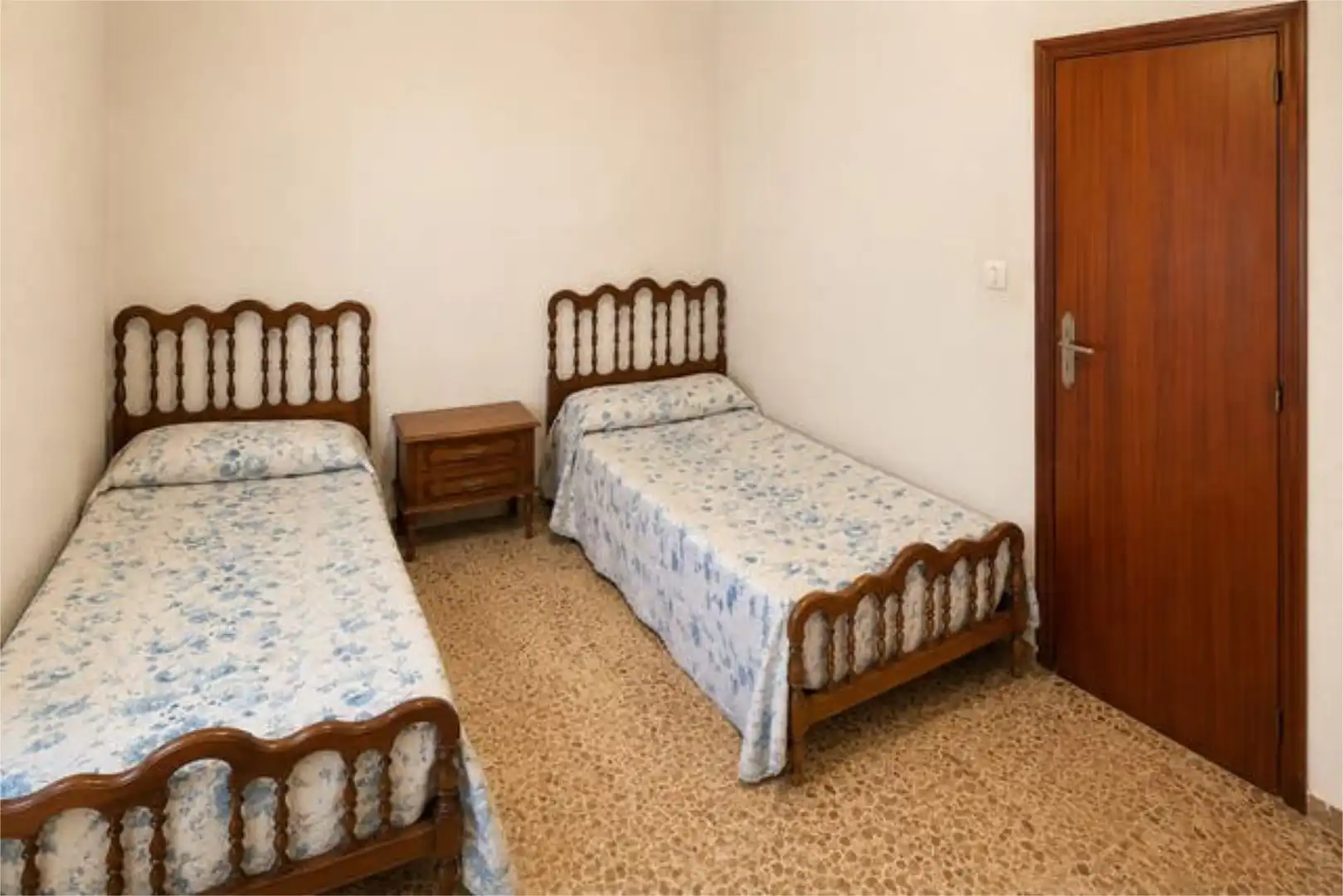 Chalet en Barrio pequeño - Foto 6