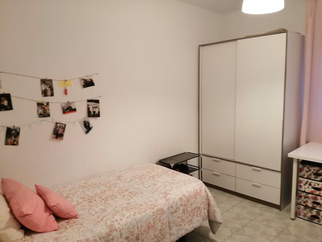 Piso en  Calle Beatriz de Suabia 87 - Foto 4