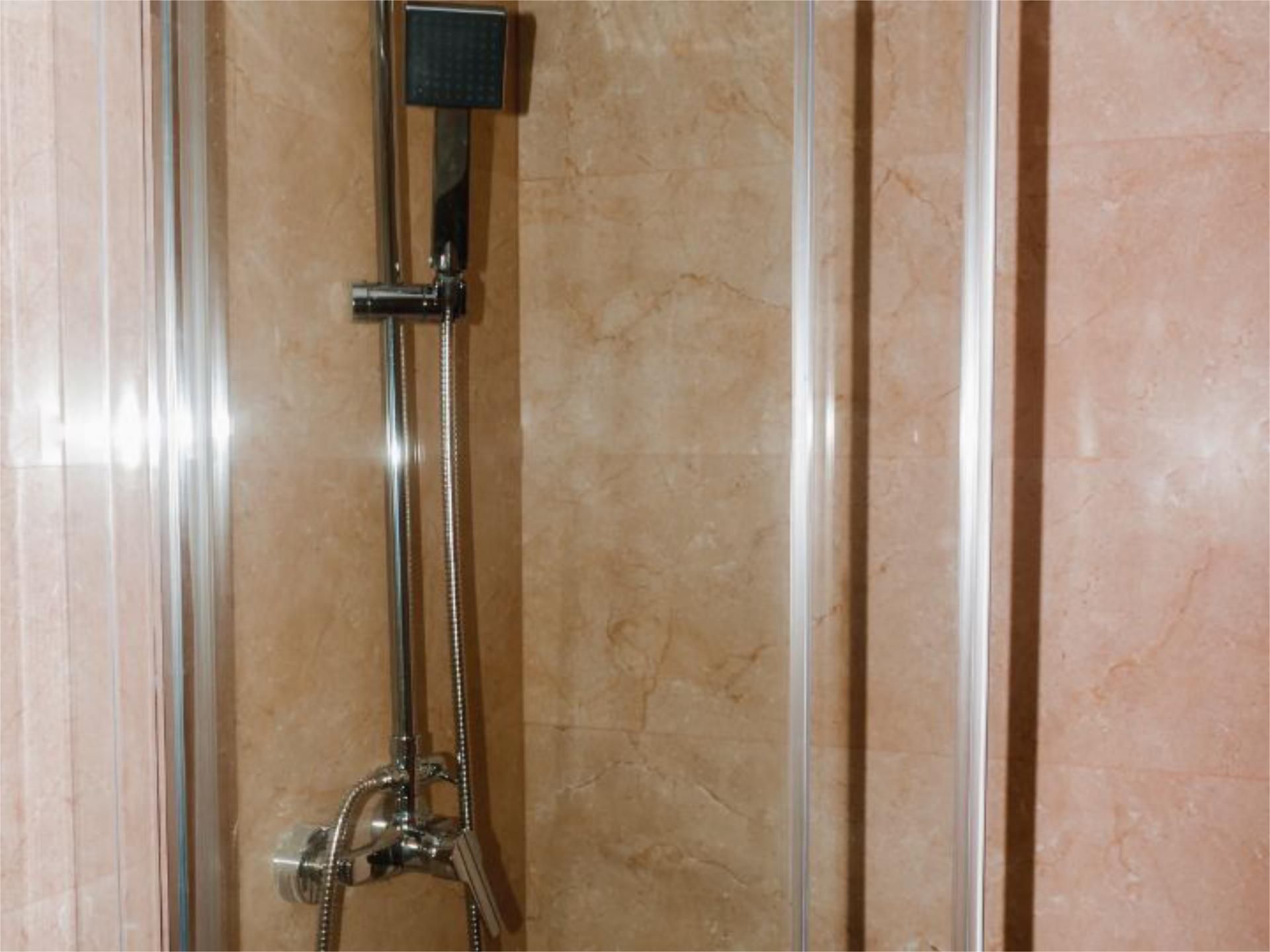 Piso en  Calle Fuertes Acevedo 37 - Foto 12