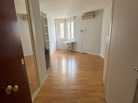Piso en calle de José Ortega y Gasset, 13