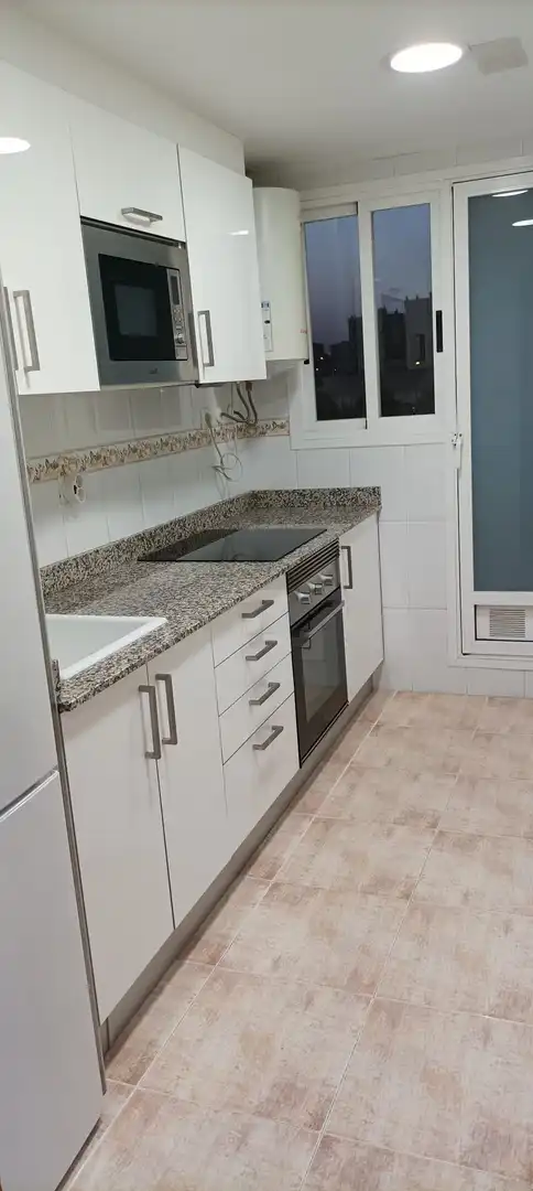 Piso en Burjassot - Foto 2