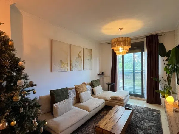 Piso en calle de Aracne, 21