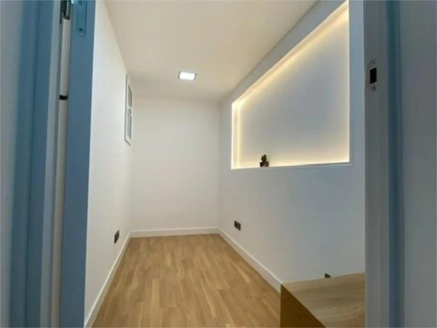 Planta baja en  Carrer de la Marina 187 - Foto 3