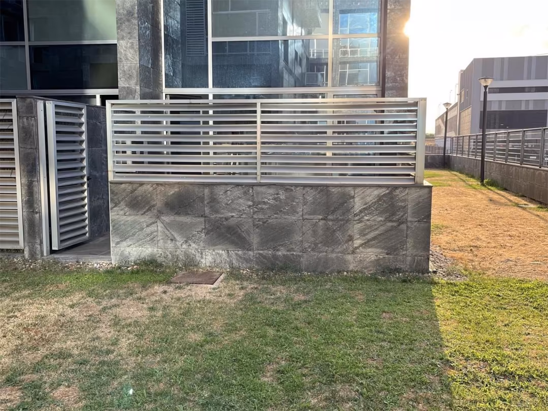 Piso en  Calle Poema Sinfónico 25