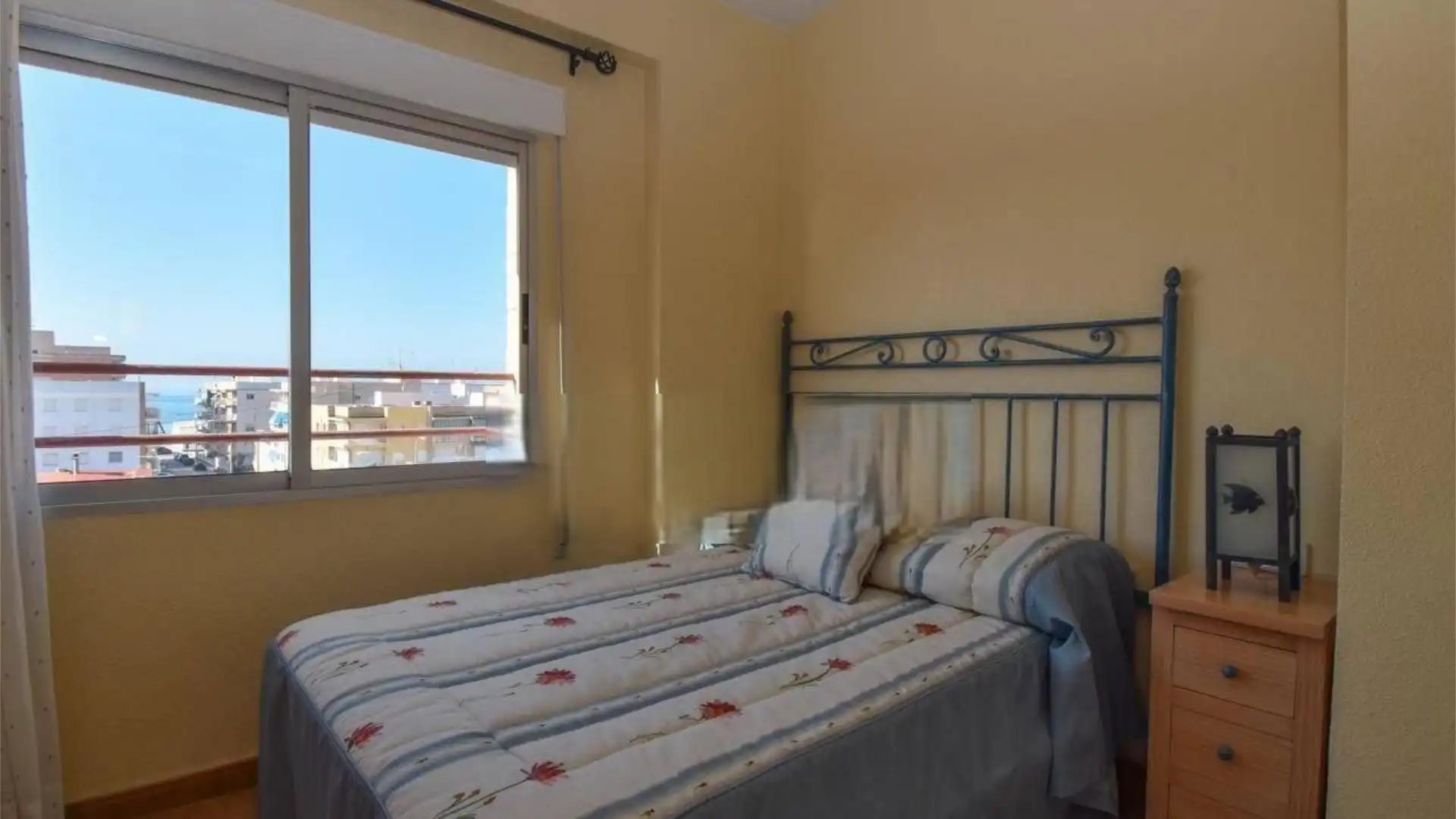 Piso en  Calle Yecla 48 - Foto 11