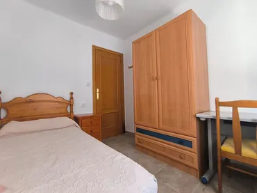 Piso en  Calle Hernán Cortés 2 - Foto 4