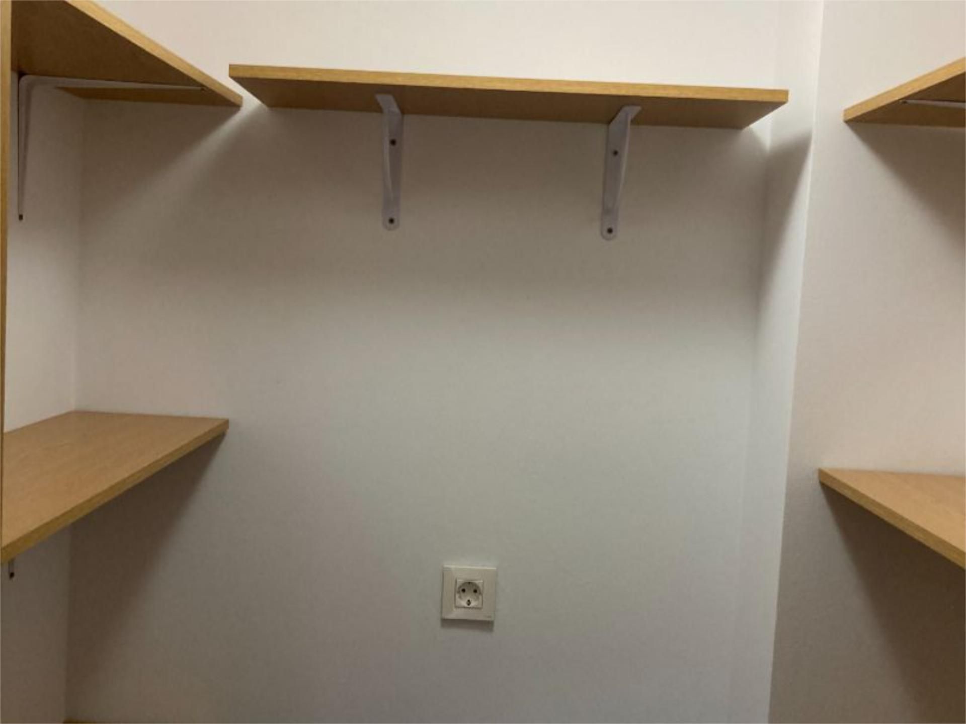 Piso en  Calle Escritor Conde de Zamora 10 - Foto 9