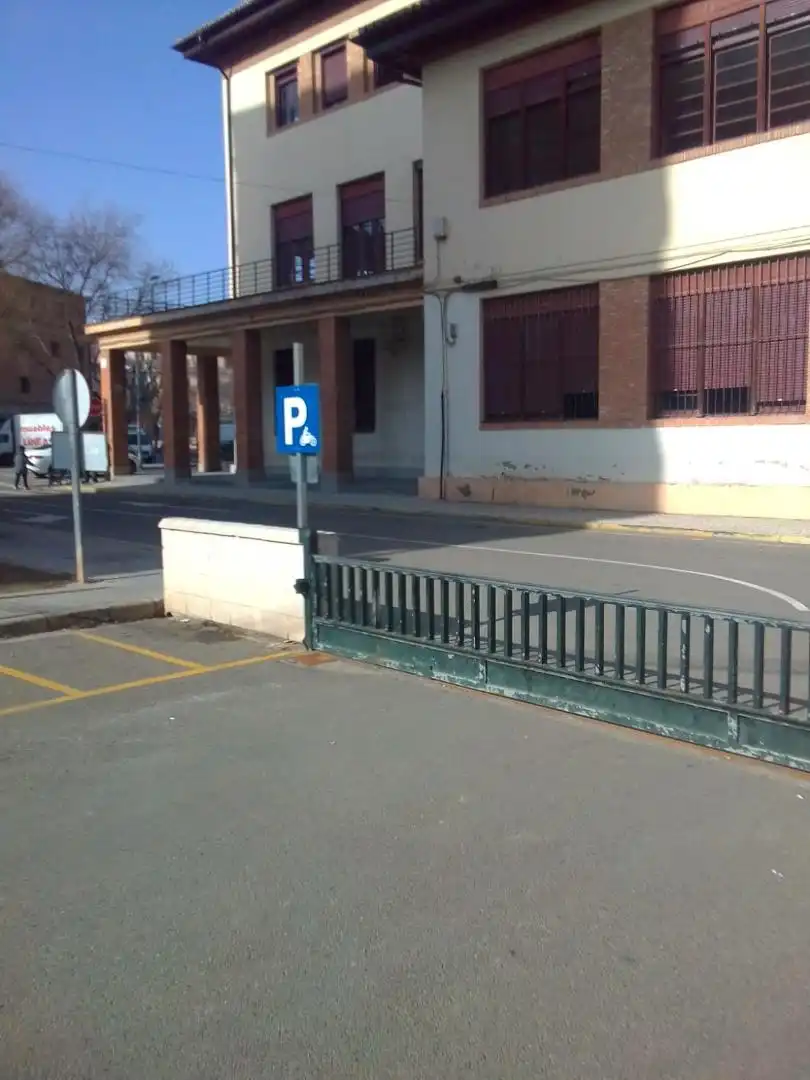 Piso en  Calle Benedicto XIII 4 - Foto 5