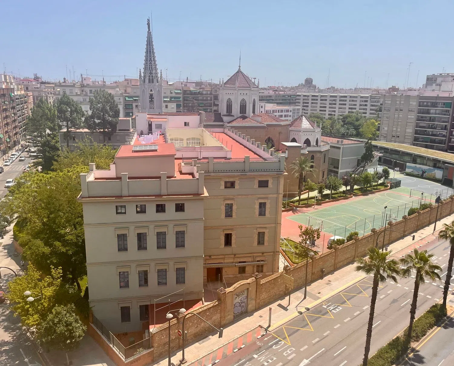Piso en avenida de Pérez Galdós, 133 - Foto 1
