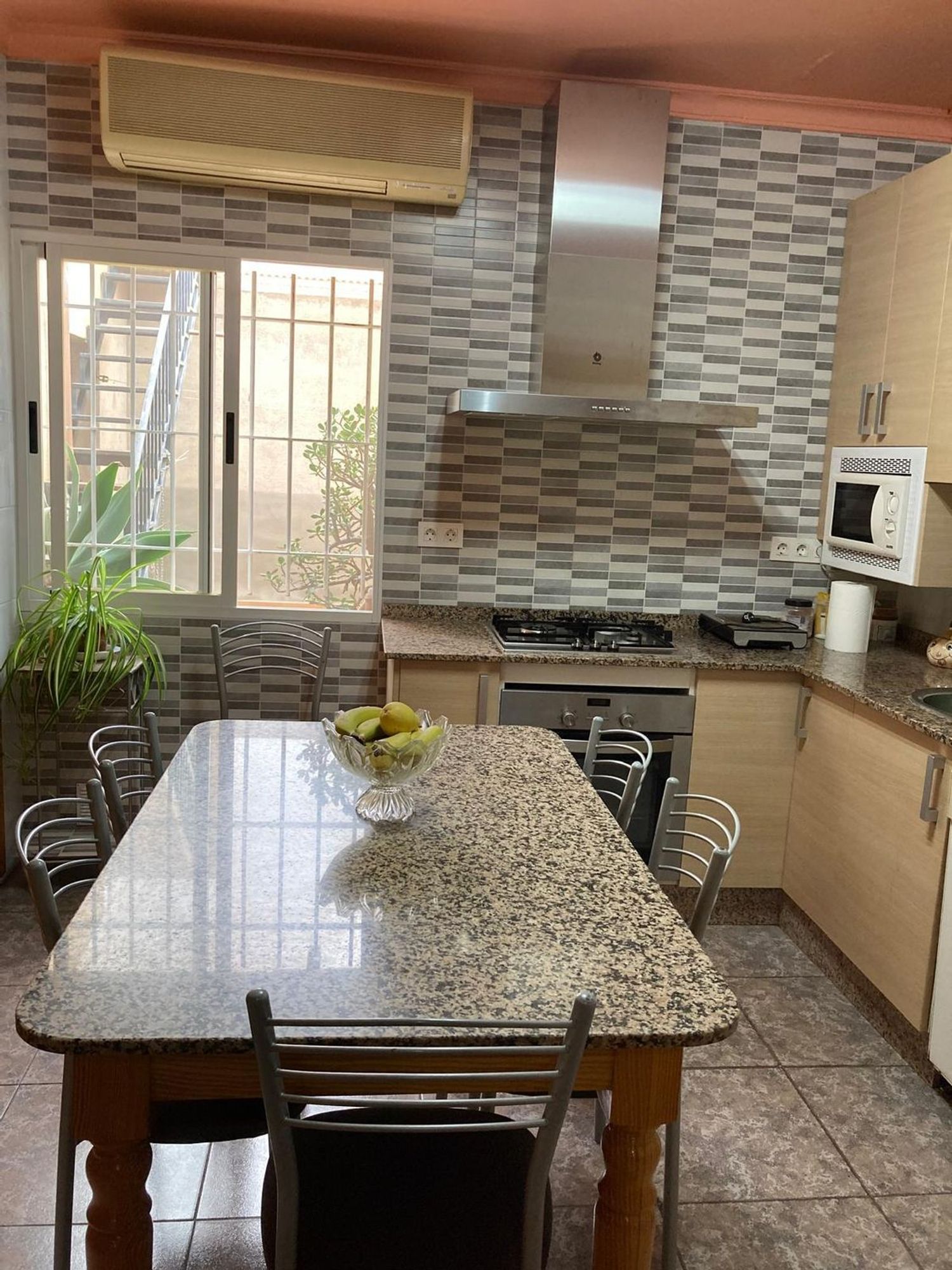 Chalet adosado en Calle Carlos Martínez Crouselles, 24 - Foto 2