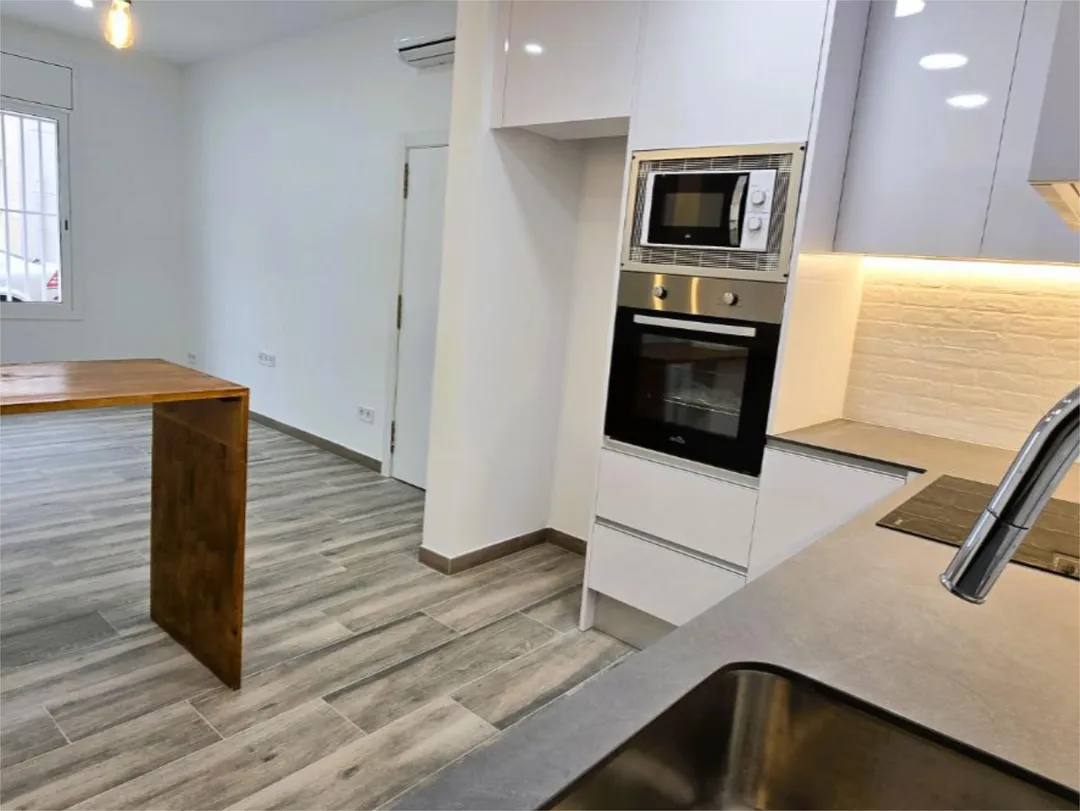 Piso en  Carrer de Concepción Arenal 144 - Foto 7