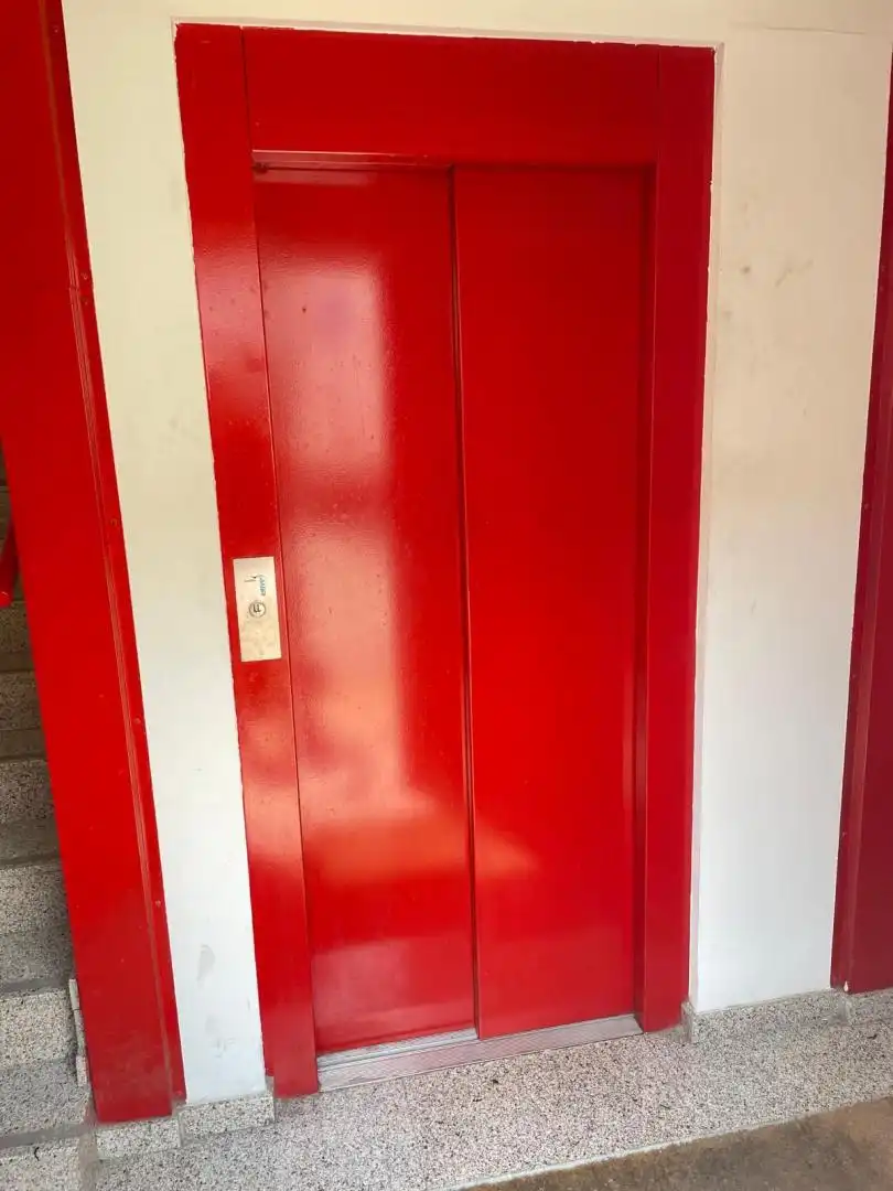 Local comercial en  Carrer de Colom 453 - Foto 14