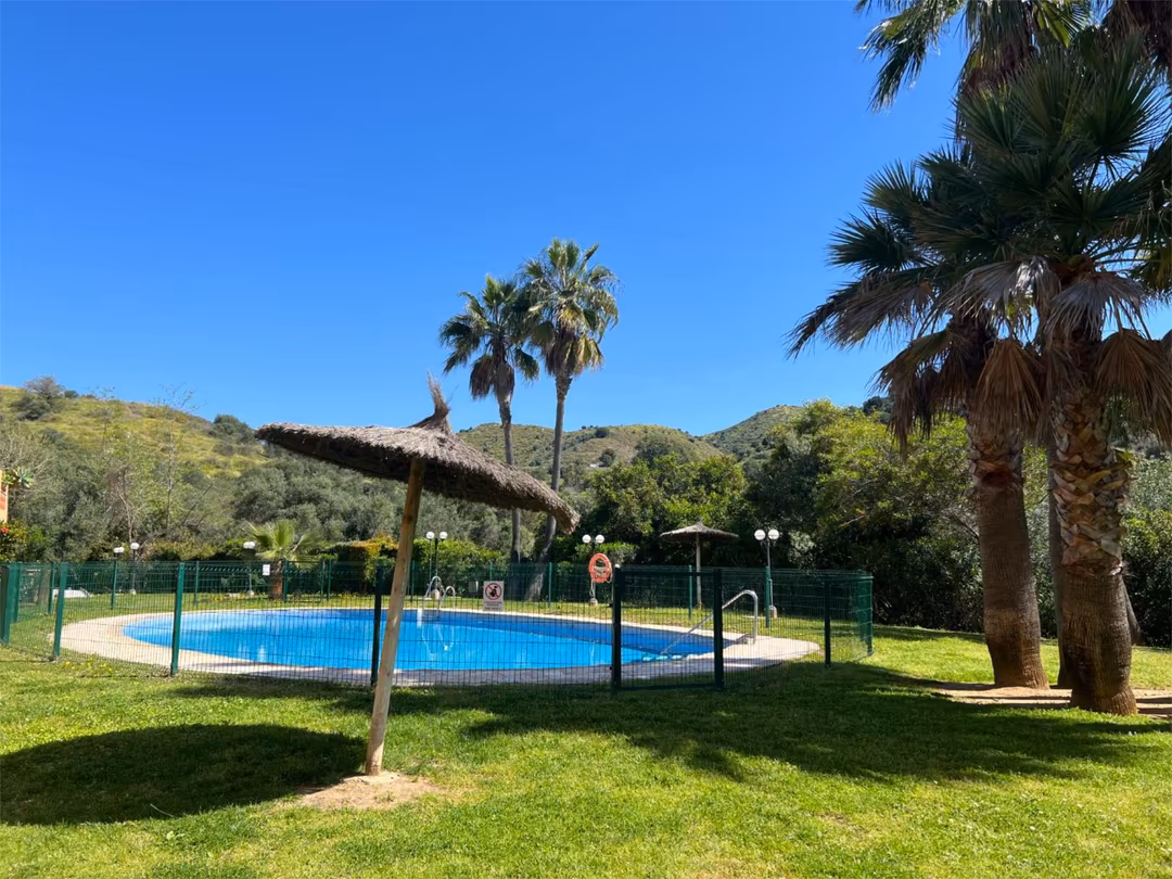 Piso en  Avenida Aljaima 15 - Foto 16