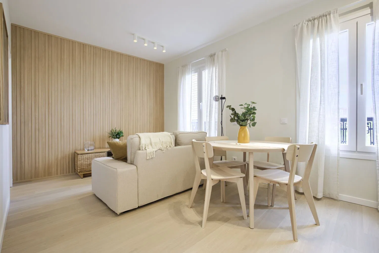 Piso en calle de Linneo - Foto 2