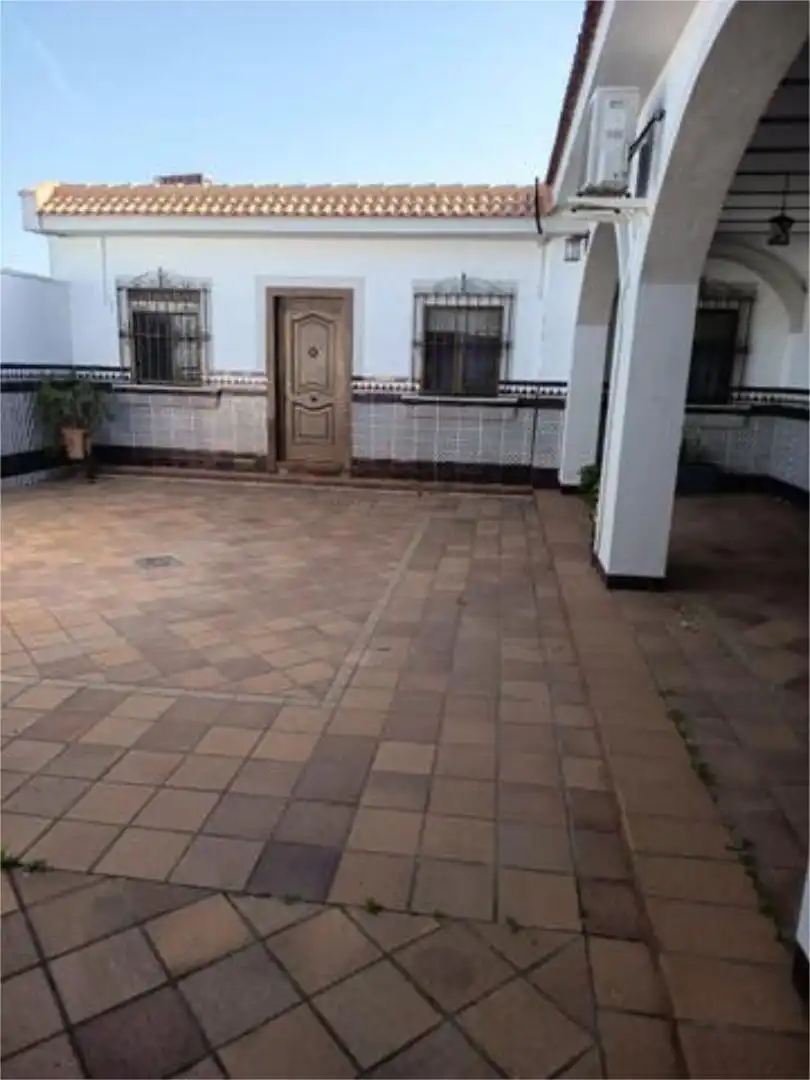 Casa adosada en MONTEQUINTO - Foto 4