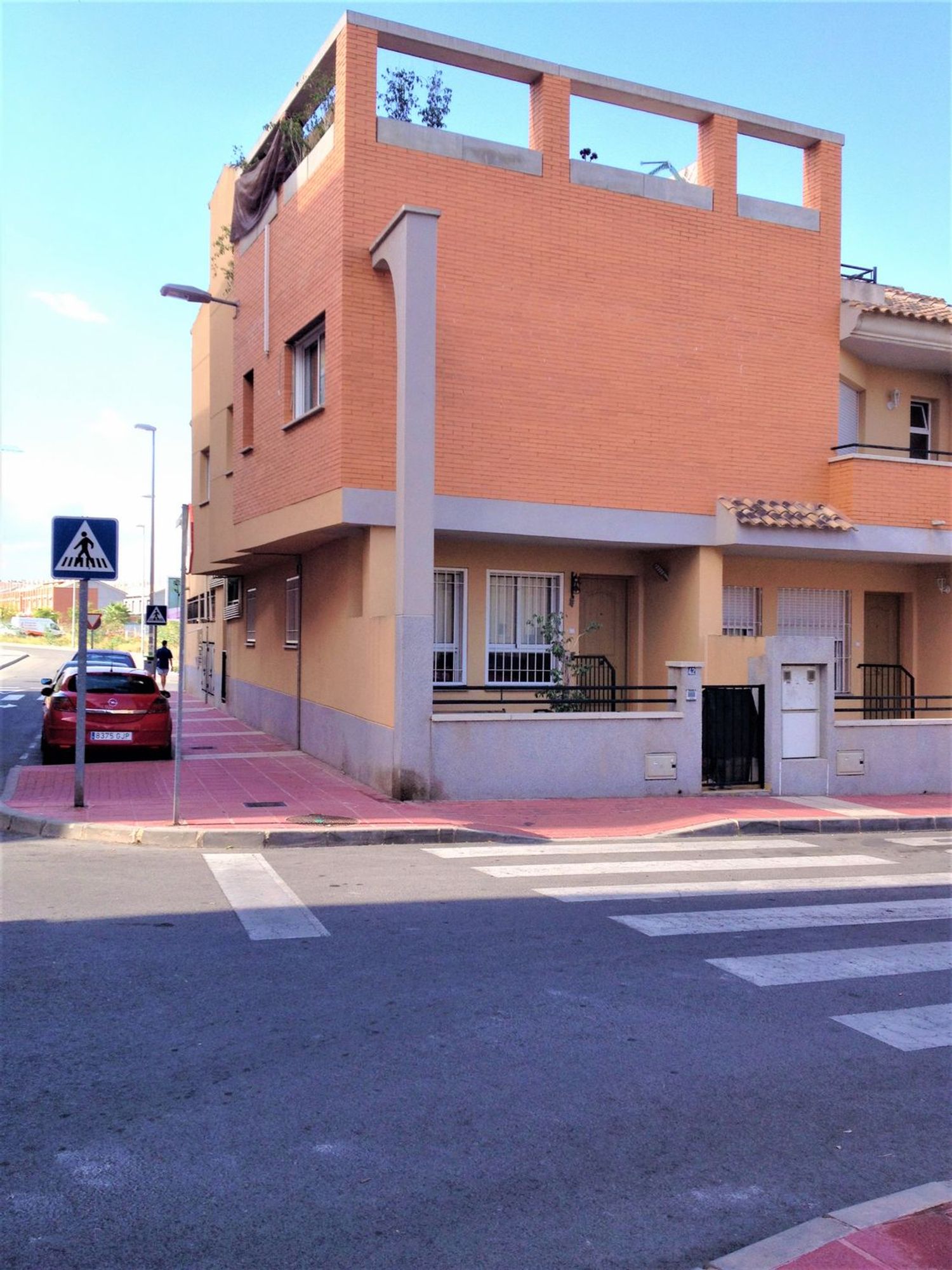 Chalet adosado en Plaza Violonchelista Miguel Ángel Clares+, 42 - Foto 1