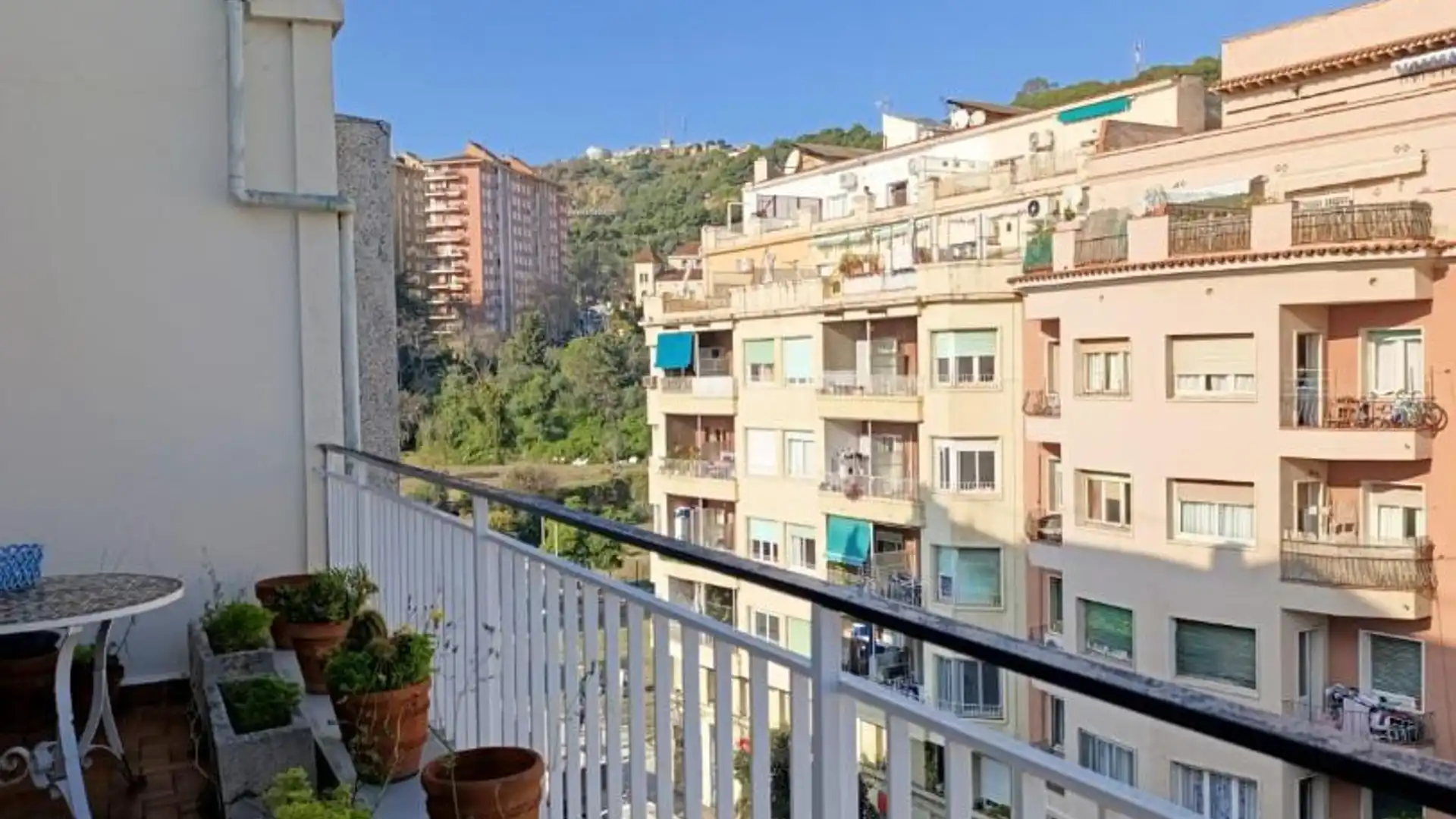 Piso en  Avinguda de la Mare de Déu de Montserrat 153 - Foto 4