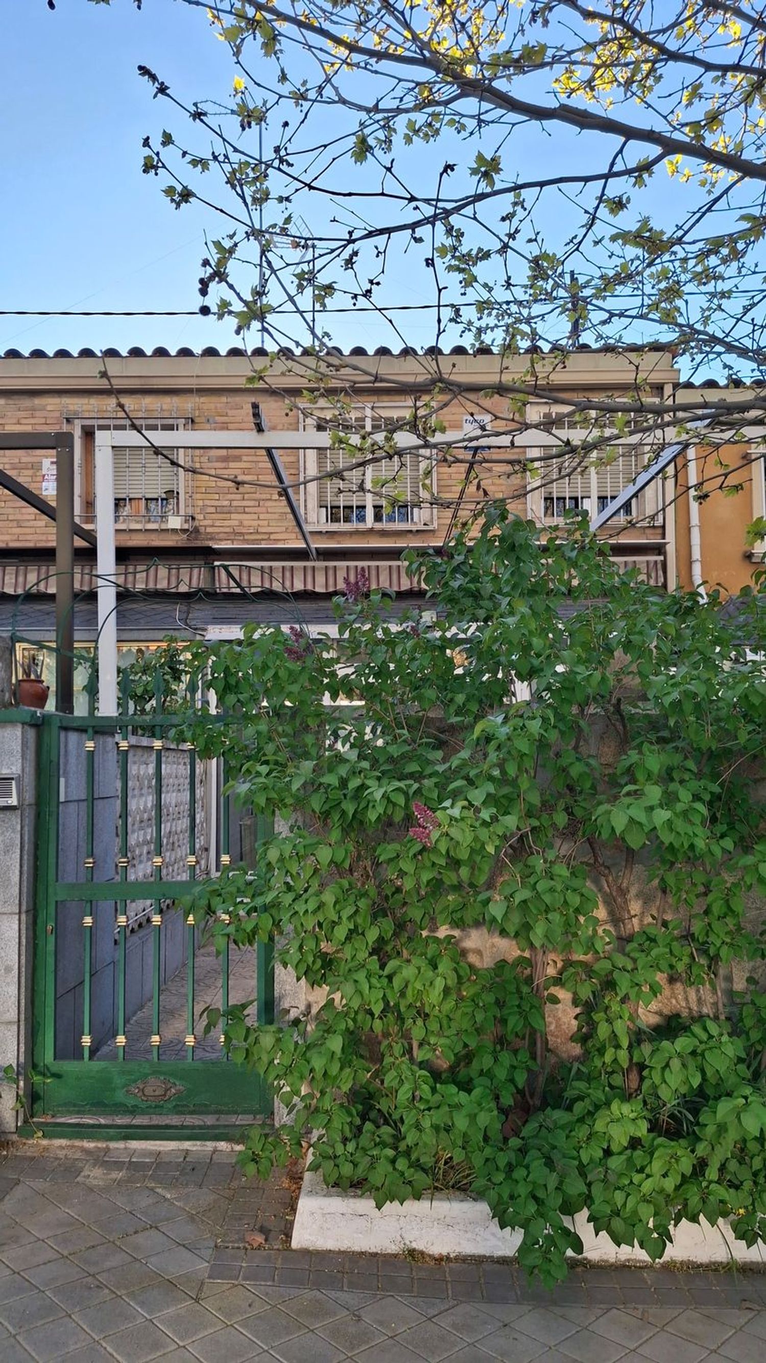 Chalet adosado en calle de Sabadell, 191 - Foto 1