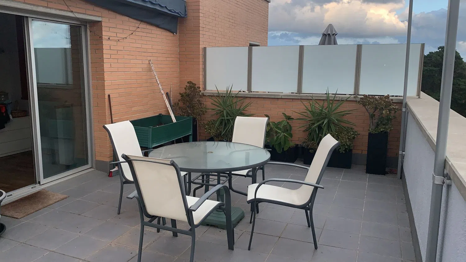 Dúplex en ronda 8 de març, 63 - Foto 7