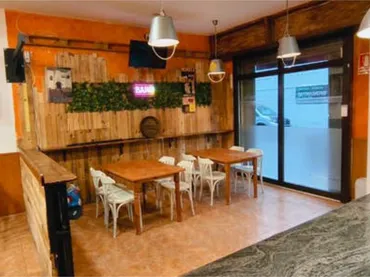Local comercial en Eixample - Foto 3