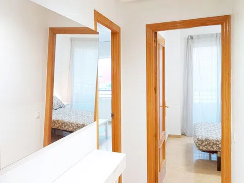 Piso en avenida Juan Carlos I, 21 - Foto 2