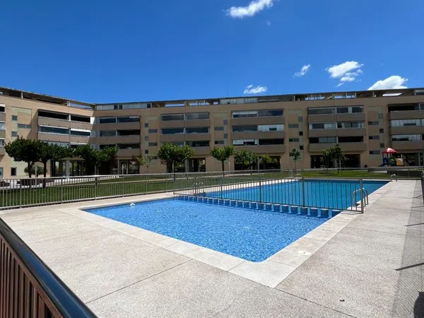 Dúplex en Calle Ibón de Cregüeña, 1 n, Miralbueno - Foto 1