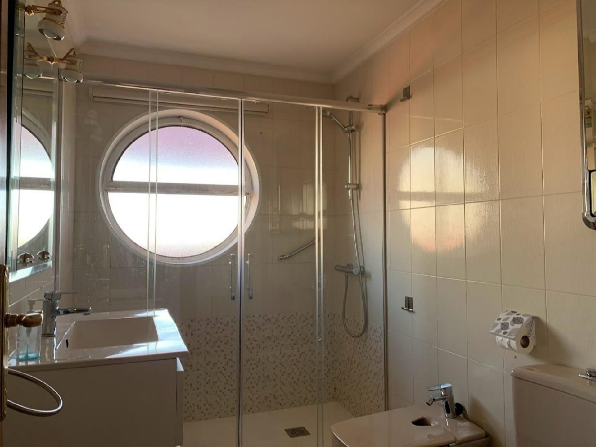 Piso en  Avenida de Villamayor 71 - Foto 5