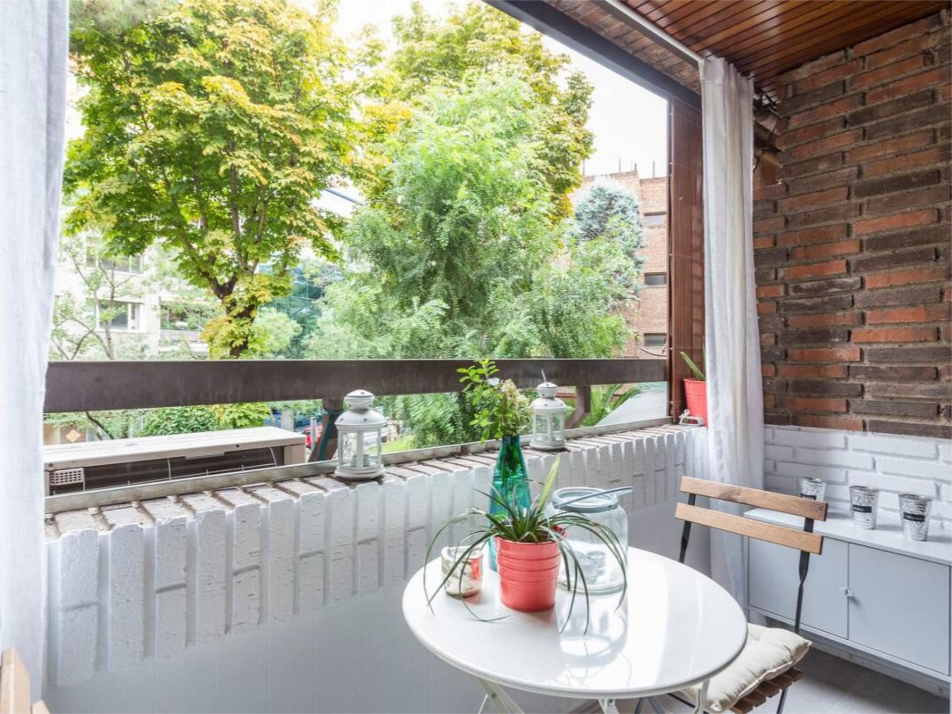 Piso en  Calle de Álvarez de Baena 4