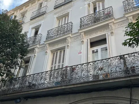 Estudio en calle de los Relatores, 13