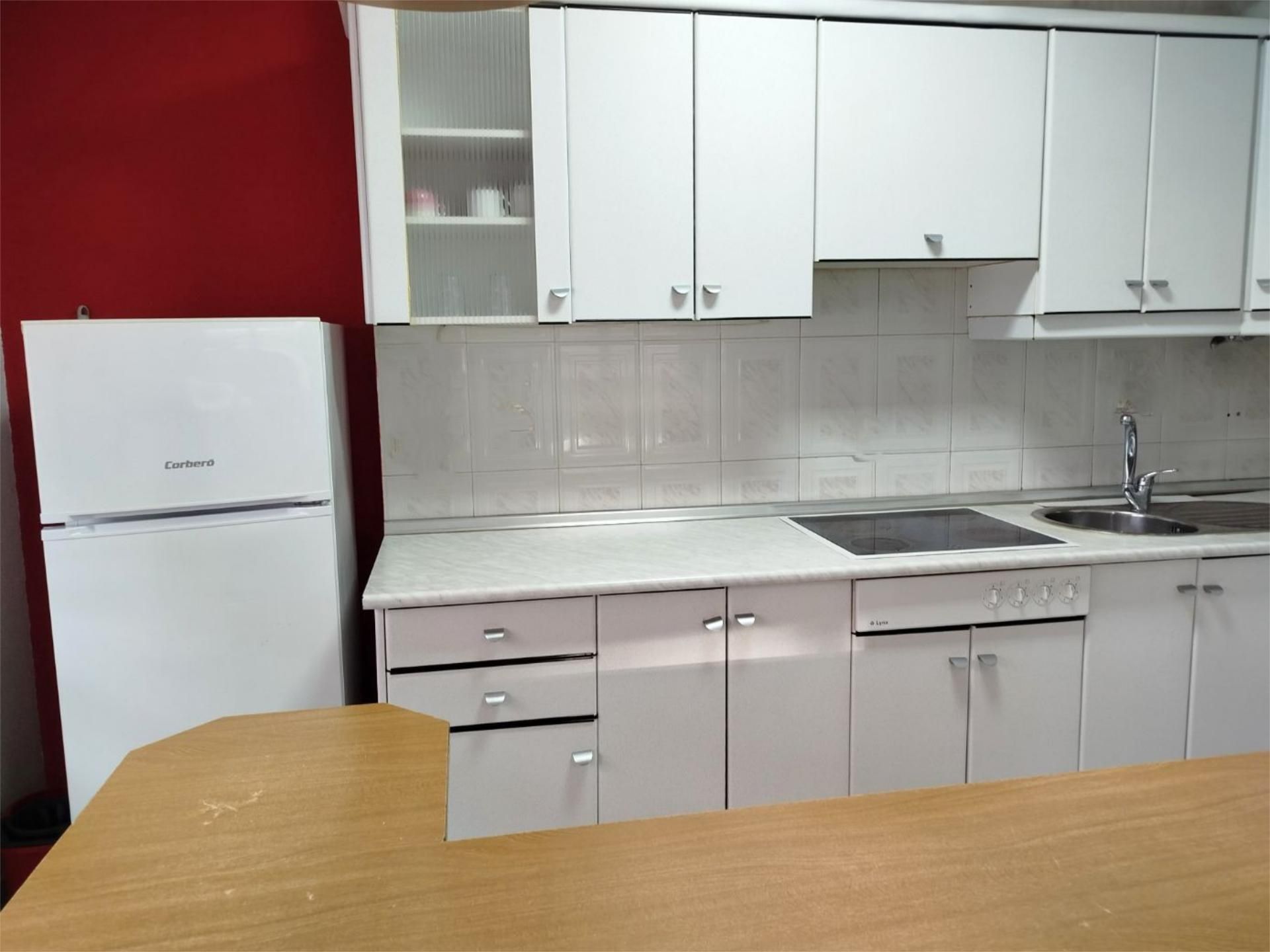 Piso en  Avenida de Villamayor 41 - Foto 9