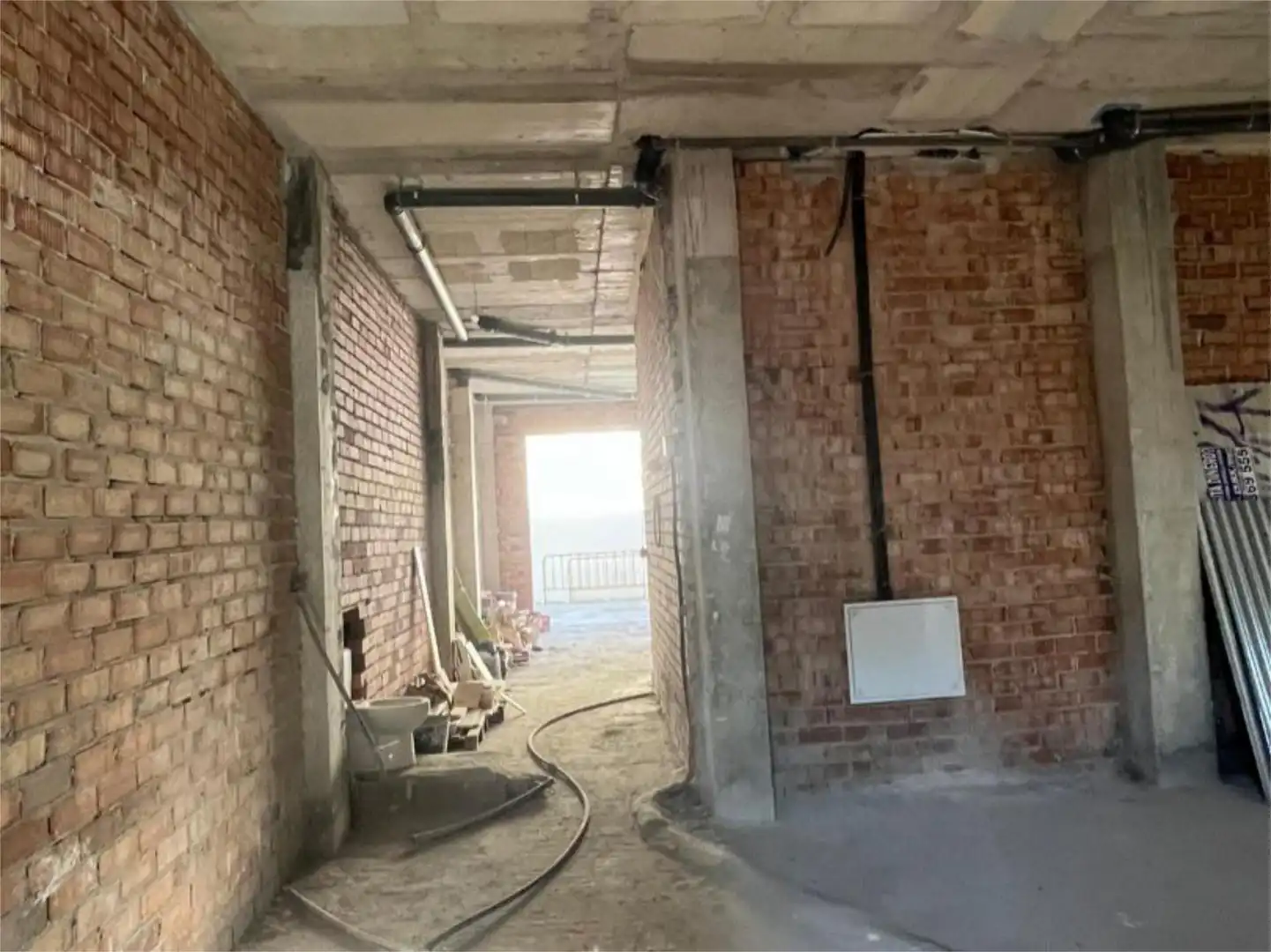 Local comercial en  Calle Emilio Thuillier 74 - Foto 5