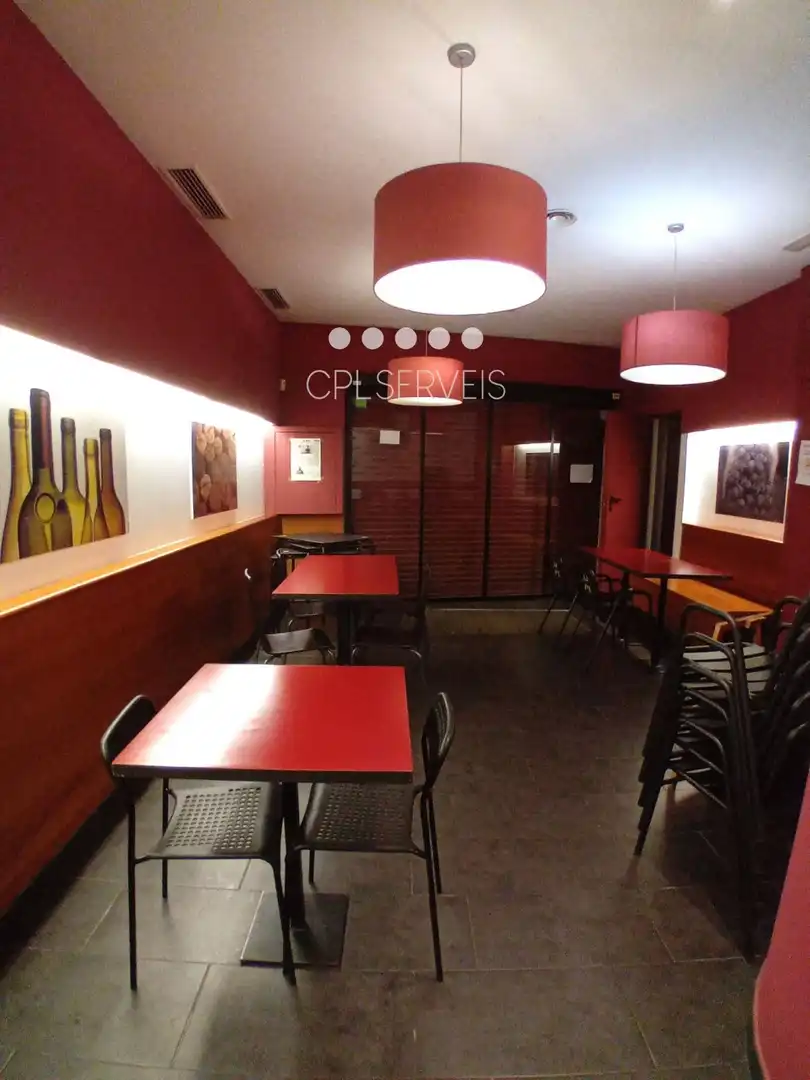 Local comercial en Badalona - Foto 3