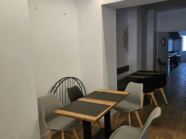 Bar, bocatería en traspaso en Calle de Bernat Descoll, 52 - Foto 4
