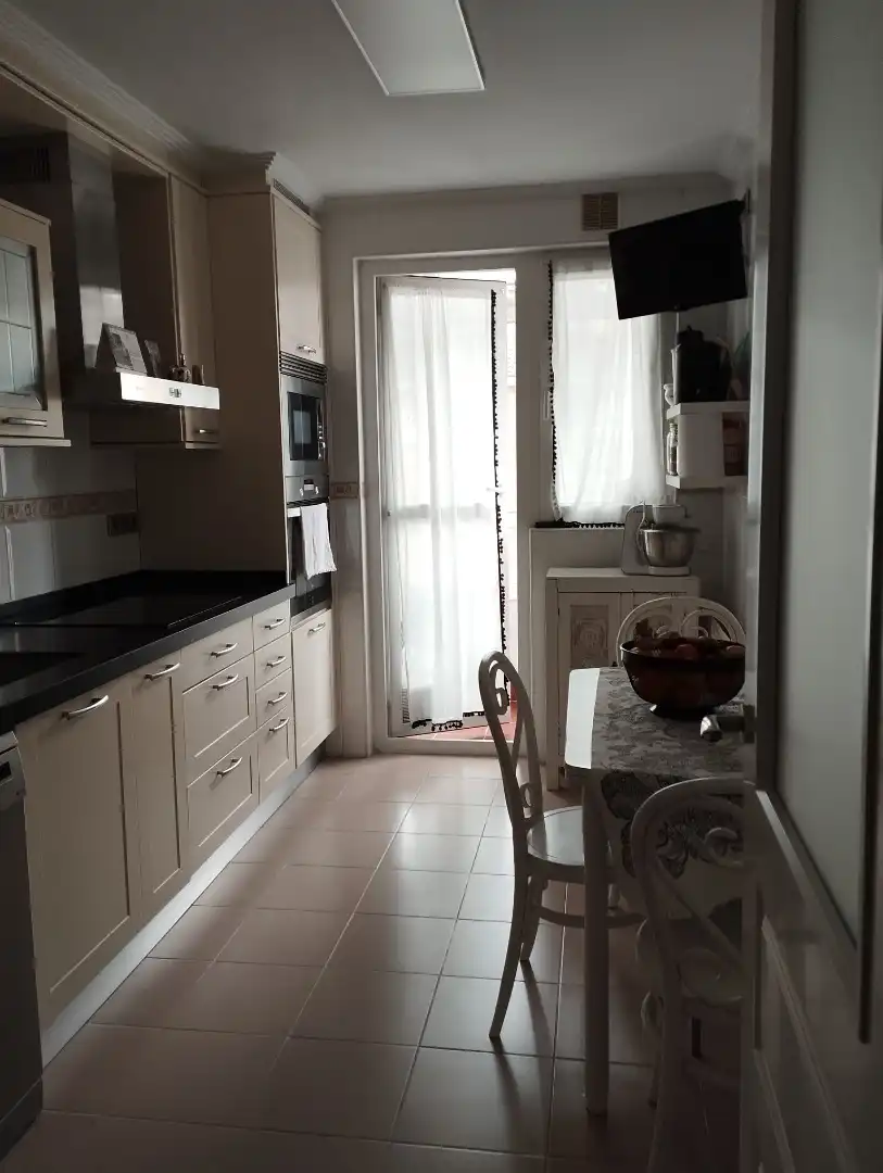Piso en  Calle Hernán Cortés 9B - Foto 4