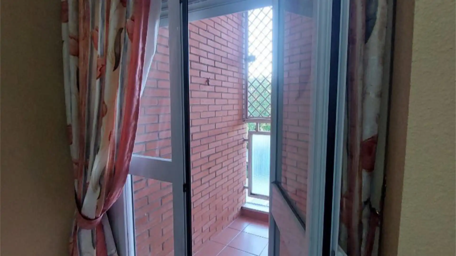 Piso en  Calle Cueva de Menga 3 - Foto 30