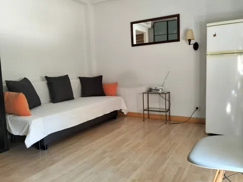 Estudio en calle Gabriel Lobo, 22