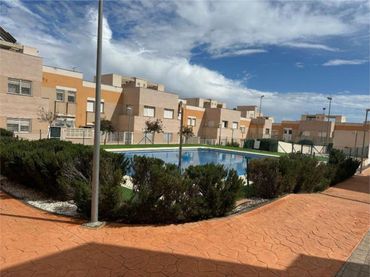 Casa adosada en Villa Blanca - Foto 7