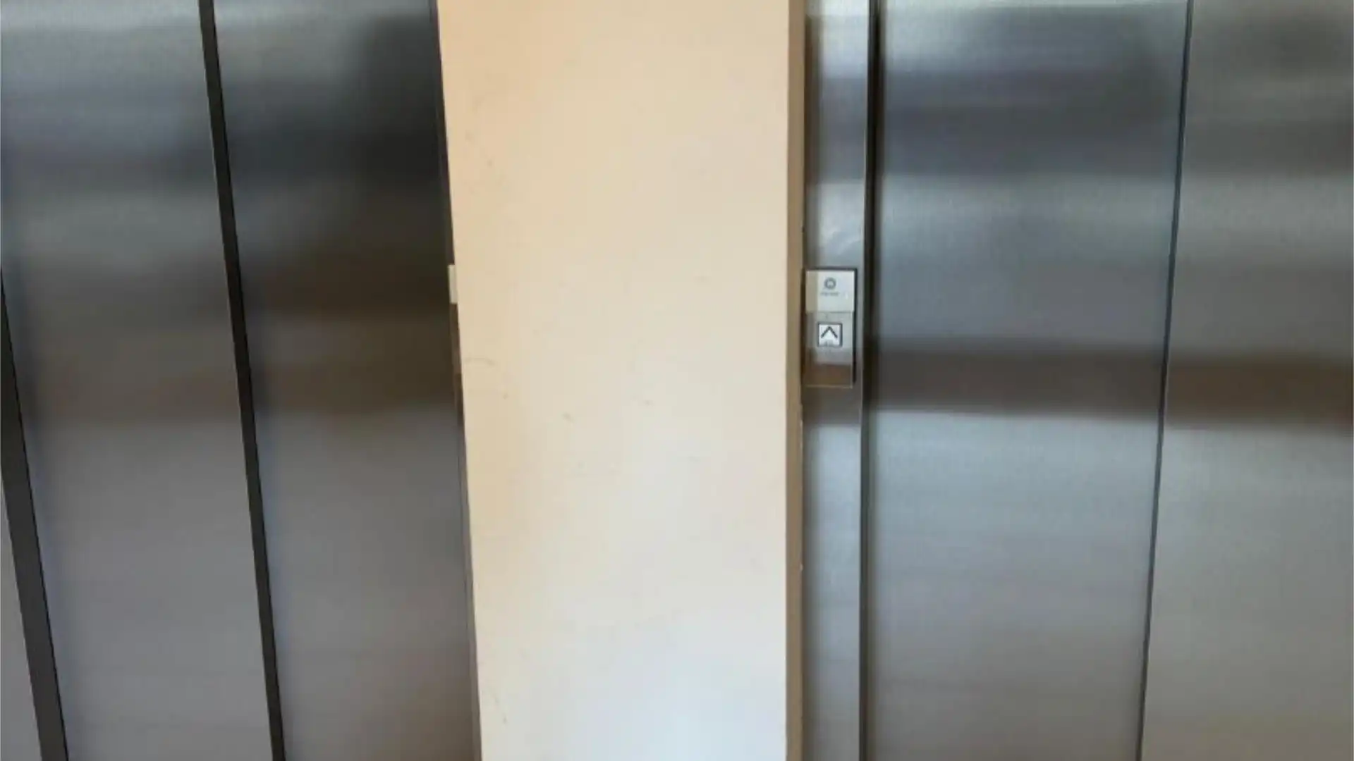 Piso en  Carrer de la Mar Tirrena 9 - Foto 6