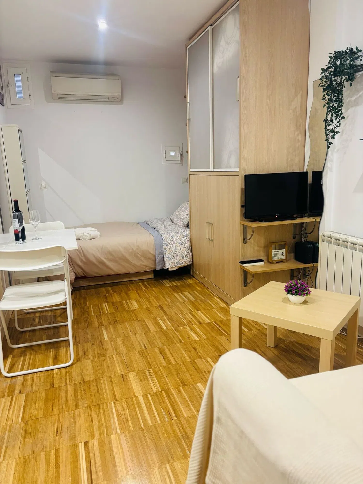 Estudio en calle de Tarragona, 38 - Foto 2