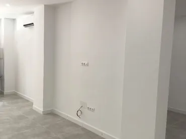 Planta baja en  Calle Virgen de la Concepción 1 - Foto 9