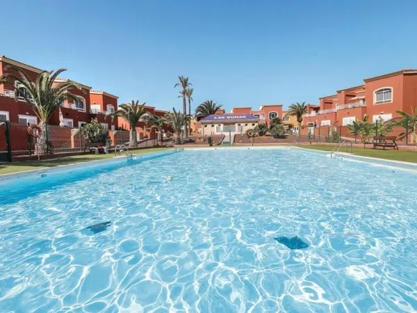 Chalet adosado en Calle el Roque, 19, Corralejo, Corralejo - Foto 1
