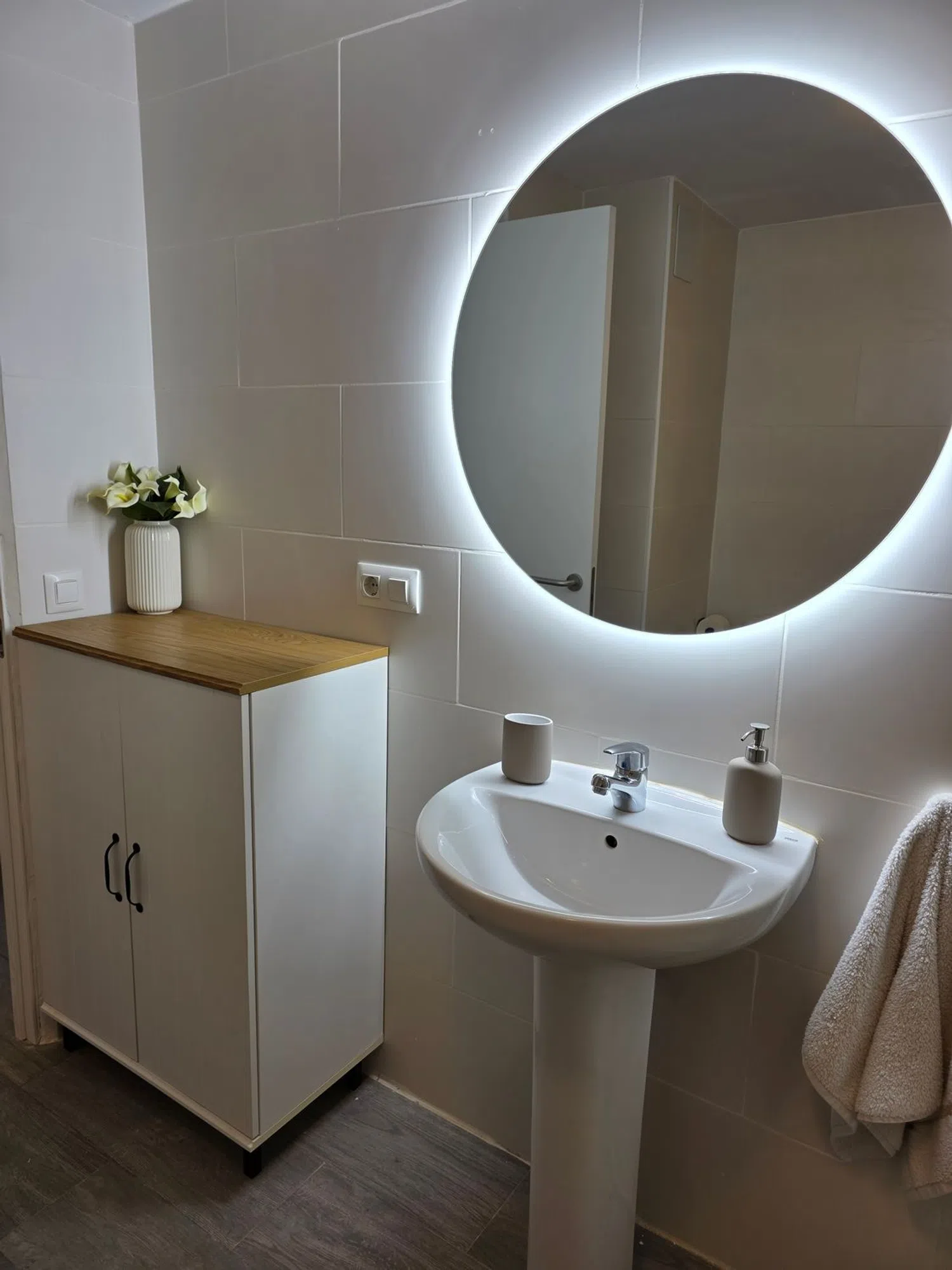 Estudio en calle de Lluís Fàbregas, 7 - Foto 23