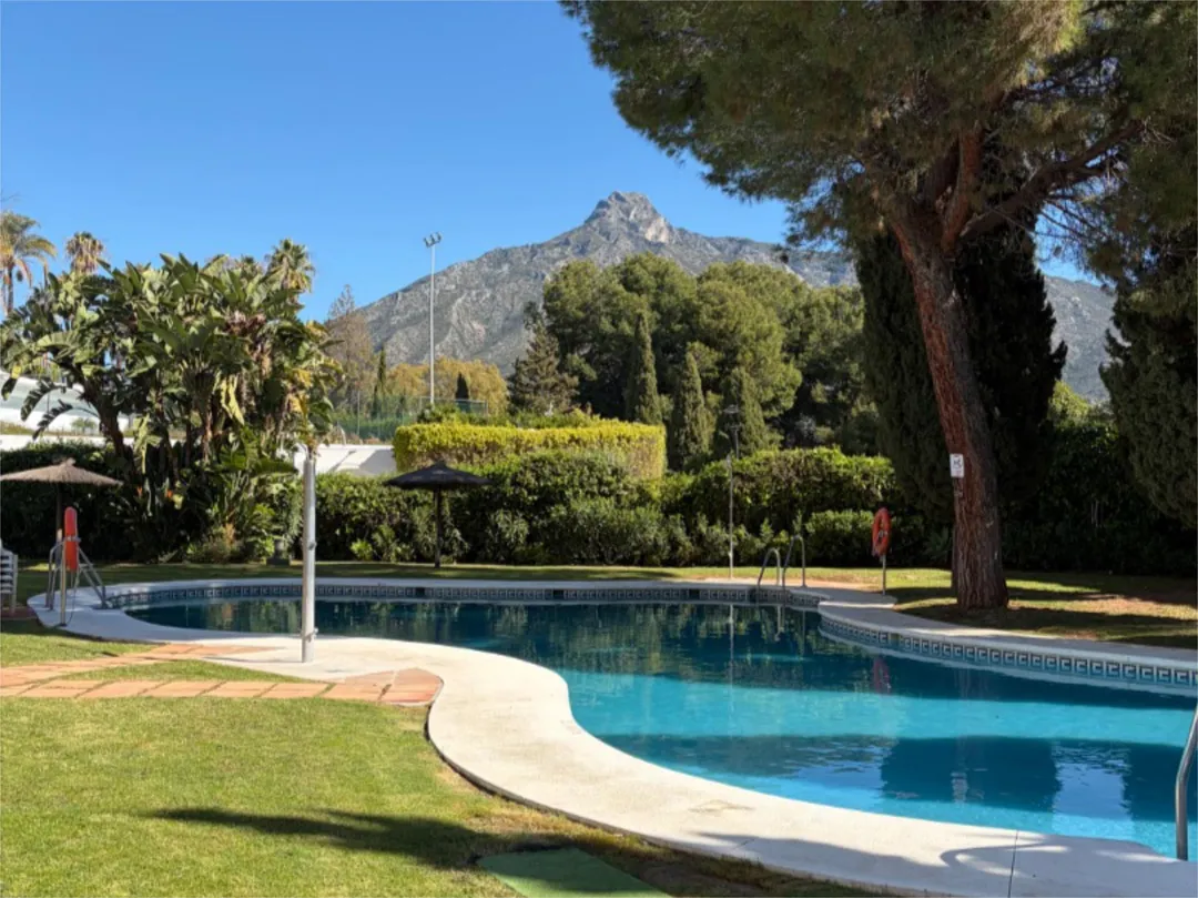 Piso en  Calle Sierra Bermeja 88 - Foto 4