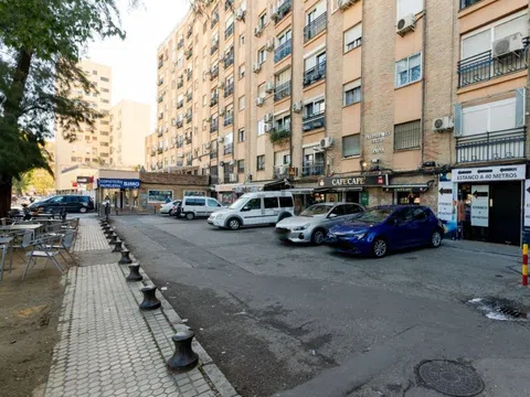Piso en avenida de Ramón y Cajal, 4