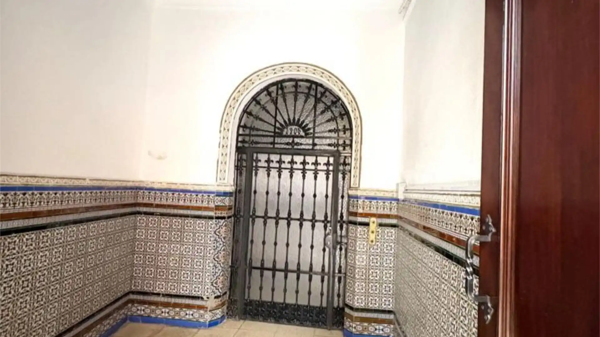 Piso en  Calle Bustos Tavera 5 - Foto 2