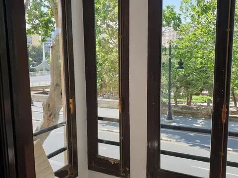 Estudio en calle guillem de castro, 140