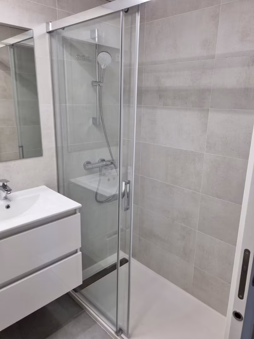 Piso en  Avenida Don Juan de Borbon 77 - Foto 10