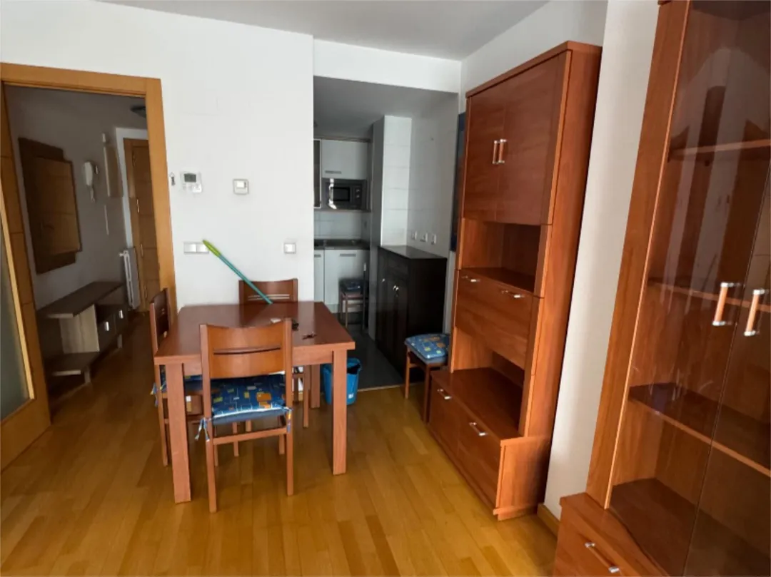 Piso en  Calle de Miguel Servet 94 - Foto 3