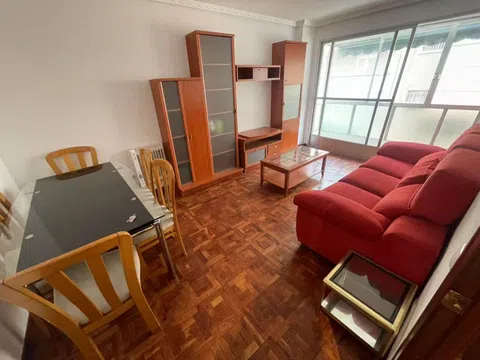 Piso en calle de Carlos Hernández, 38
