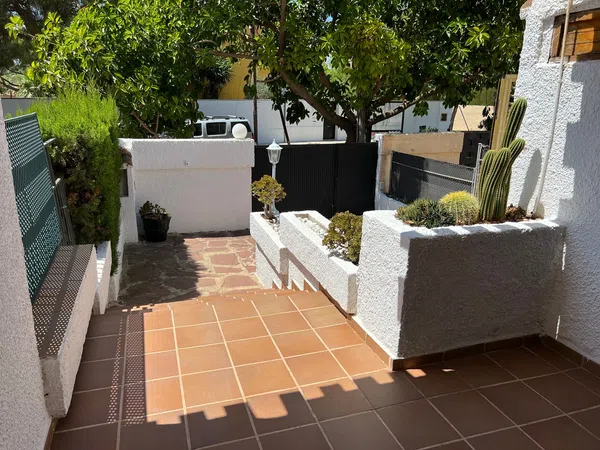 Chalet adosado en calle Joaquín Ugarte, 4 - Foto 4